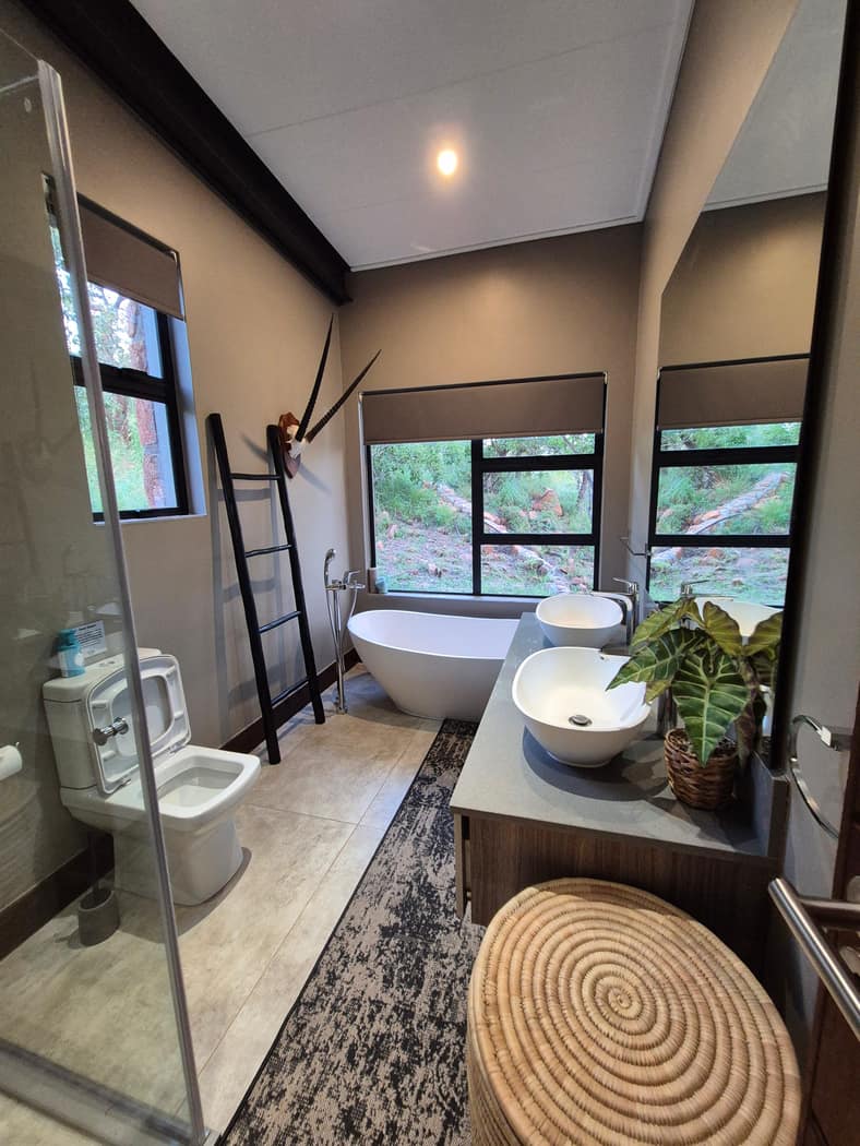 Iketla Cottage 2 outdoor area